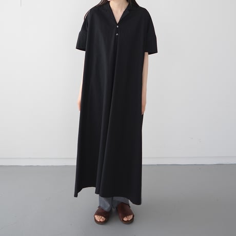 open collar pullover one piece/black