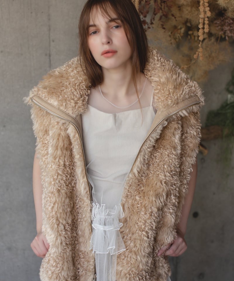 美品】 マチャット エコムートン ベスト リバーシブル フード付エコ