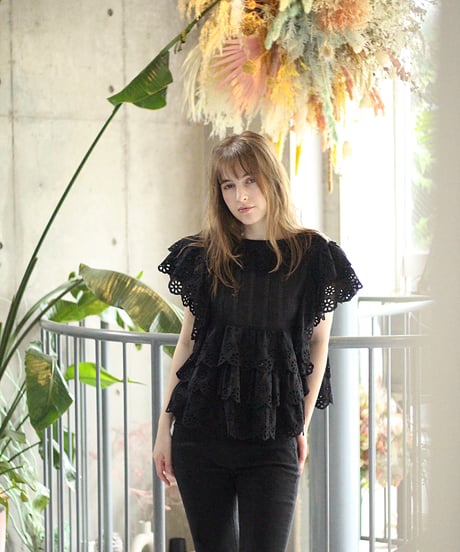 （select）パンチングレースブラウス