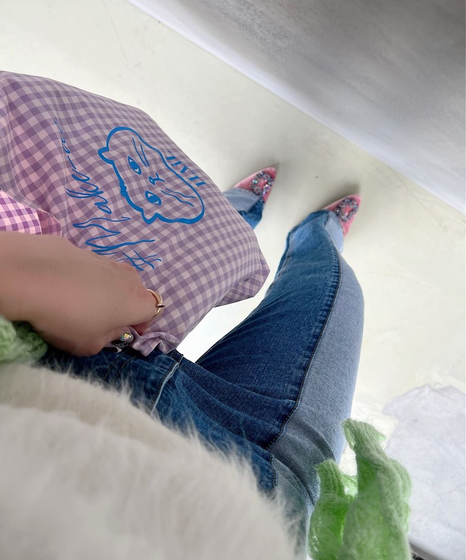 63353bdc4aed19446ecfa664