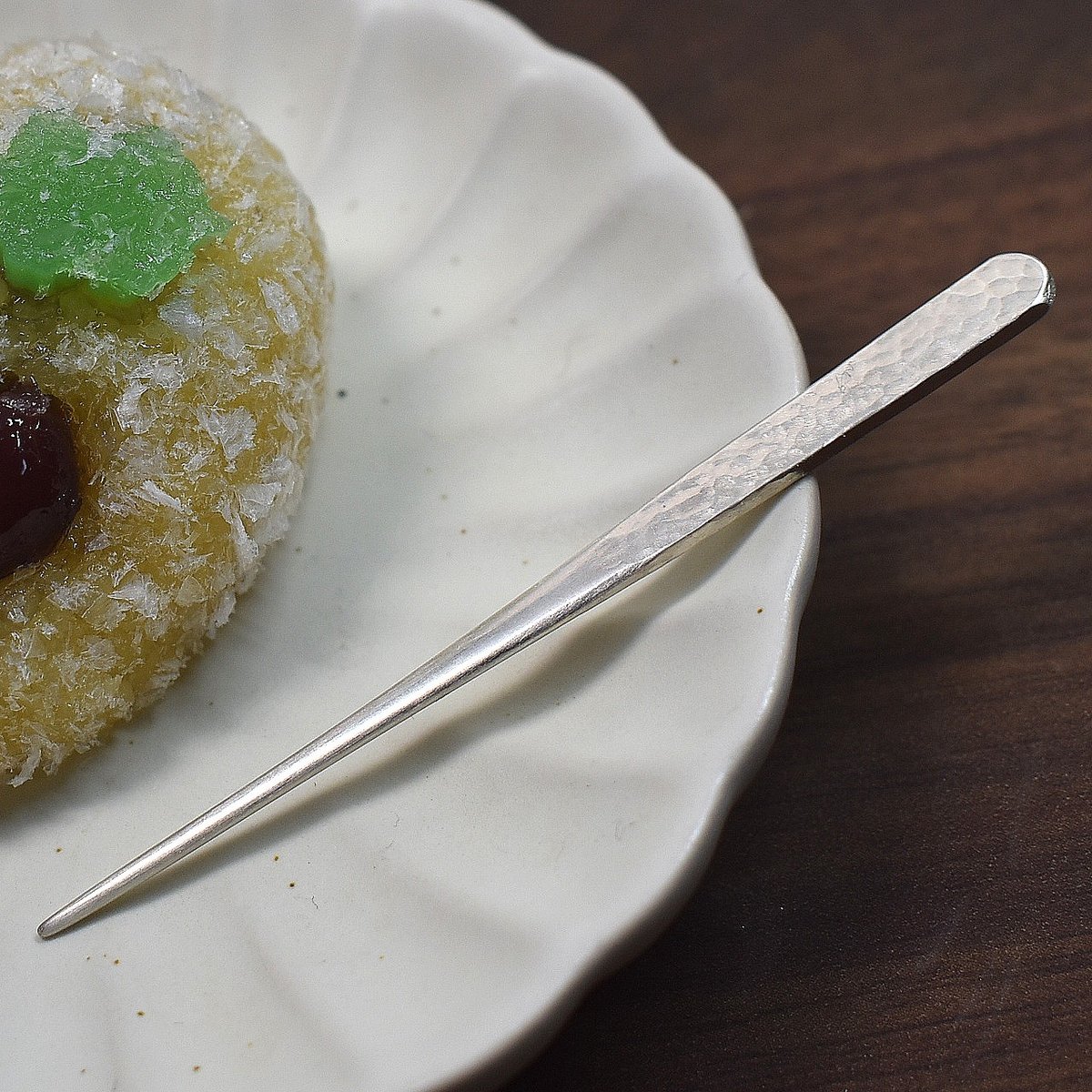 銀製 菓子切り 銀製 シンプル 槌目模様の菓子切り 楊枝 サイズ小 | シルバー