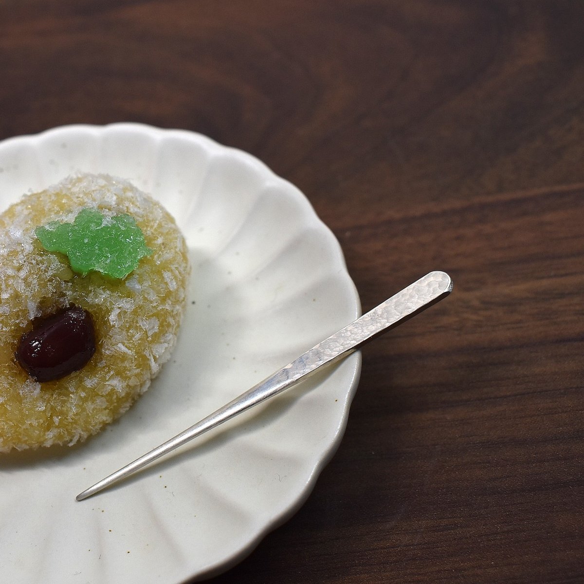 銀製 シンプル 槌目模様の菓子切り 楊枝 サイズ小 | シルバー