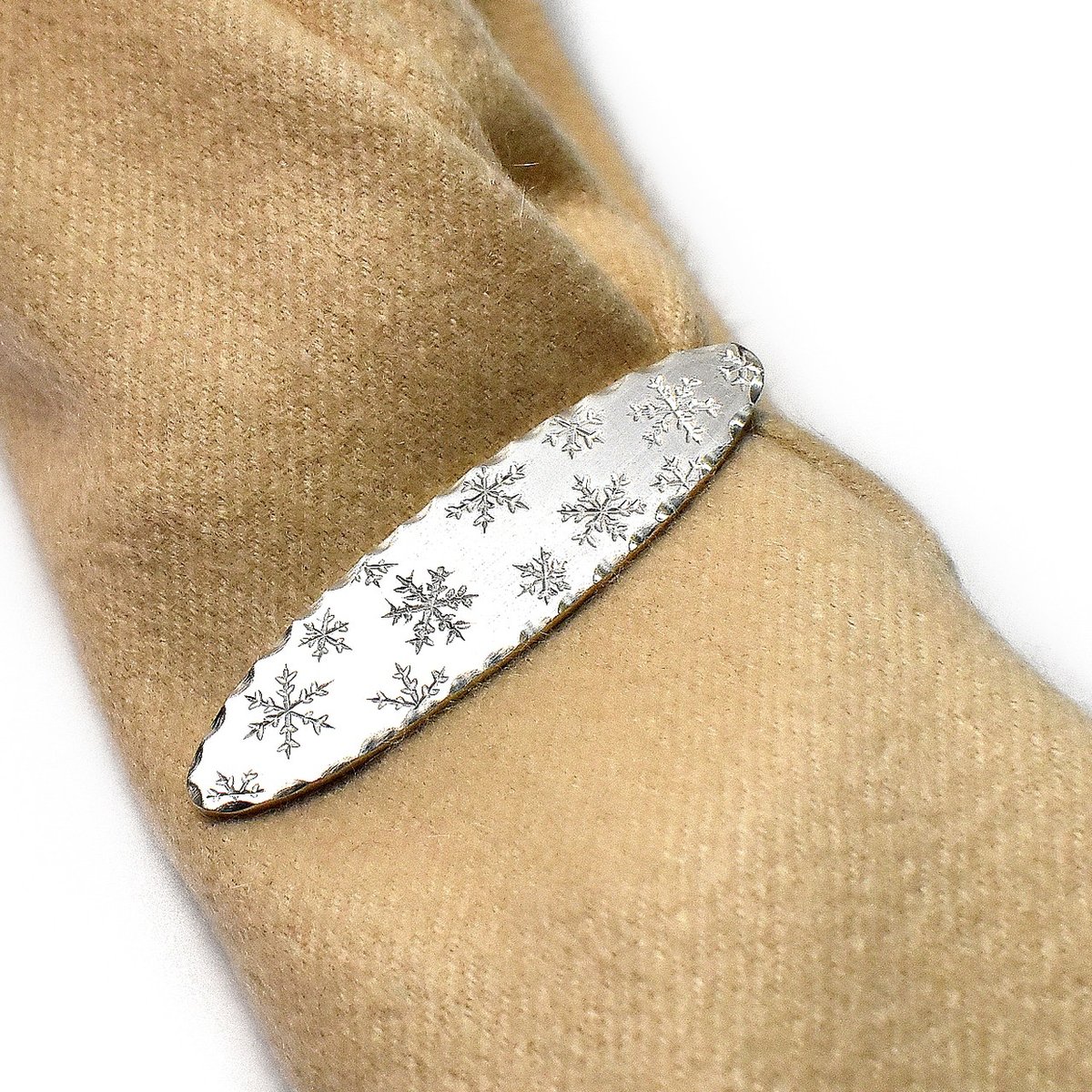 オパール （ファイヤーオパール）ネクタイピン  、スカーフ止め オパール （ファイヤーオパール）ネクタイピン 、スカーフ止め 2025年