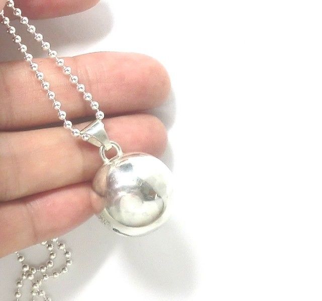 銀の鈴のペンダントトップ 直径20mm | シルバーアクセサリー工房アンク
