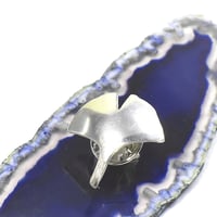 銀杏のシルバーピンブローチ