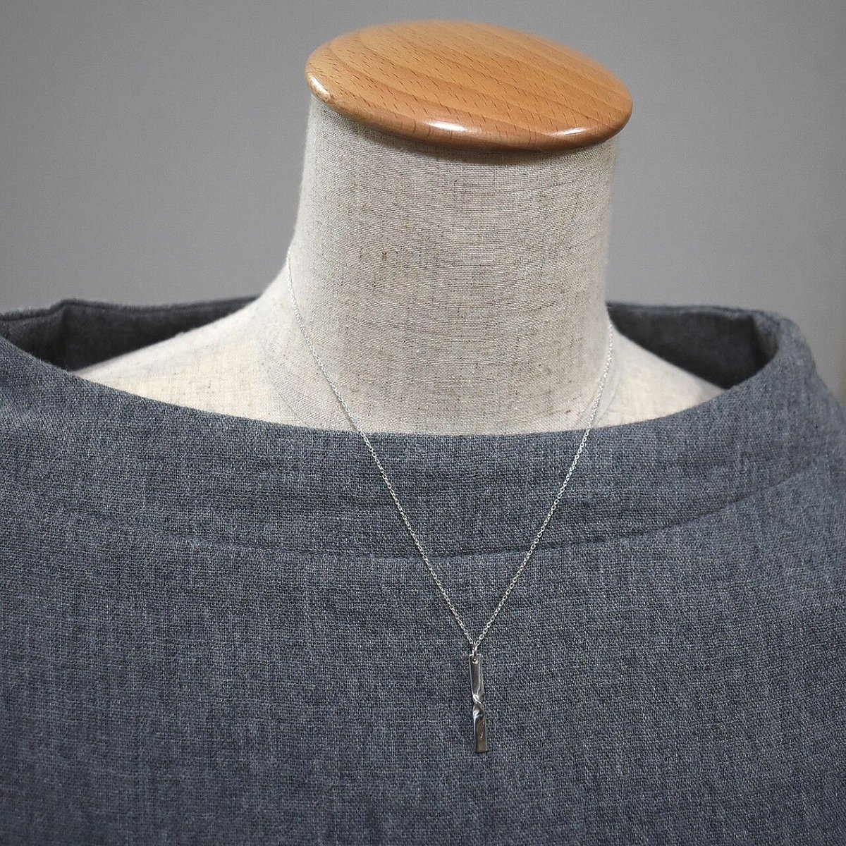 国内で当店のみ ILLUSORY ネックレス シルバー ブラック fit=scale-down,w=1200