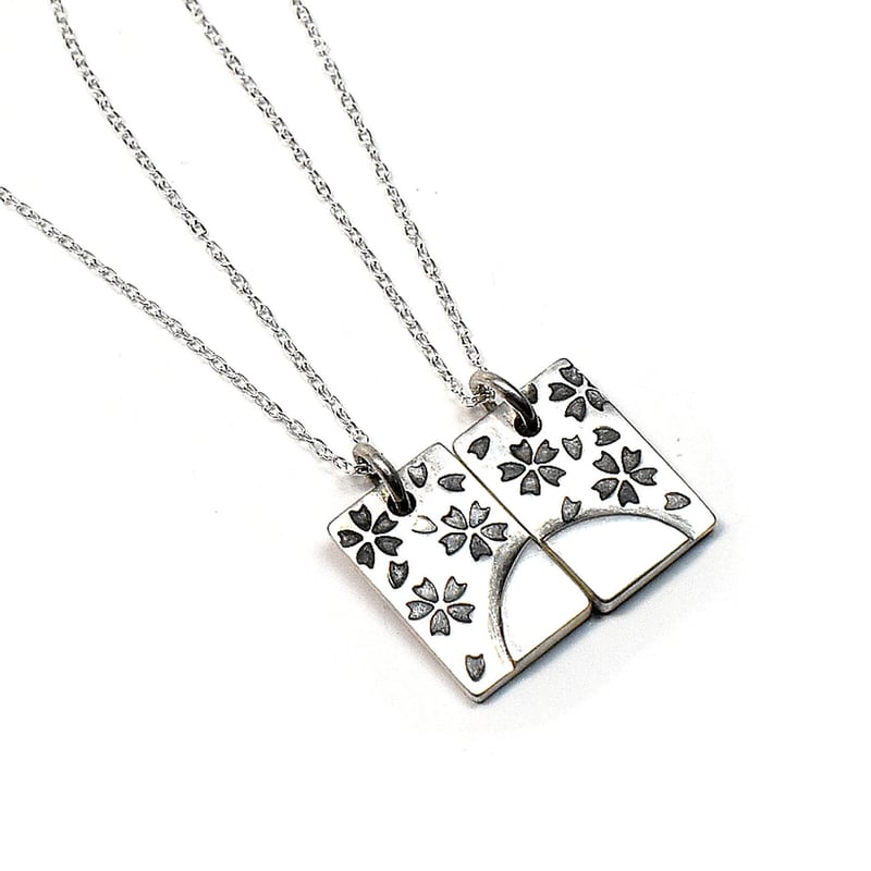 満月と桜 シルバー ペアペンダントトップ | シルバーアクセサリー工房