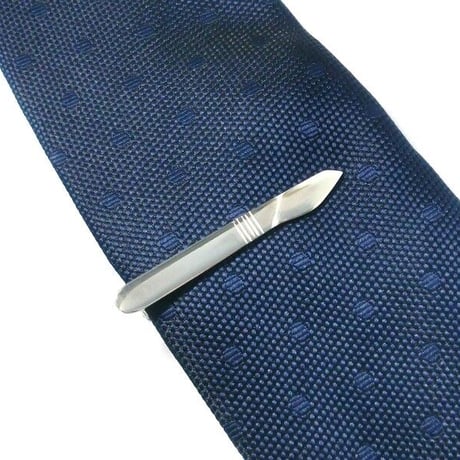 メス 医療器具 シルバー ネクタイピン  A