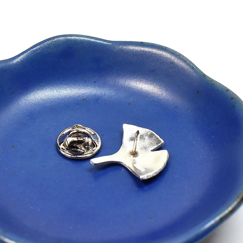 銀杏のシルバーピンブローチ | シルバーアクセサリー工房アンク