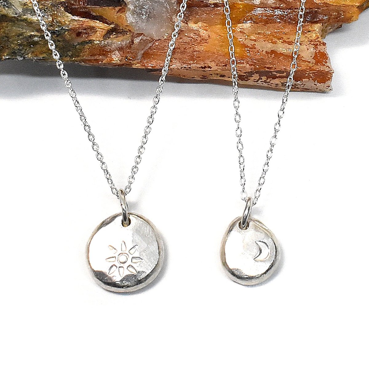 太陽と月 シルバー ペアネックレス PE-167 | シルバーアクセサリー工房