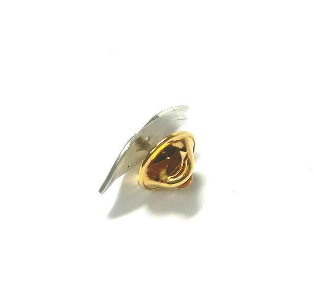 シルバーのブローチ Vintage Brushed Silver Tone and Clear Rhinestone Zig Zag