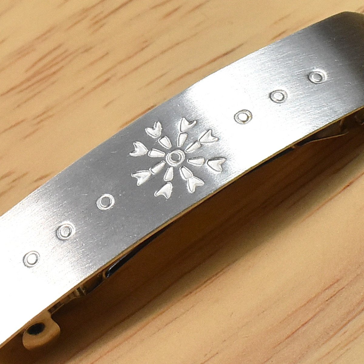 シルバー製トルコ石装飾バッタ シルバー製トルコ石装飾バッタ