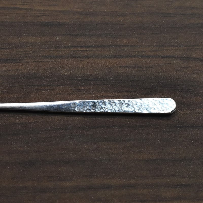 銀製 シンプル 槌目模様の菓子切り 楊枝 サイズ小 | シルバー