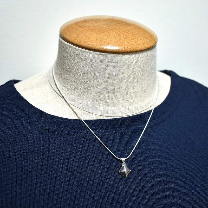 ピラミッド シルバーネックレス ひし形 | シルバーアクセサリー ピラミッド シルバーネックレス ひし形 | シルバーアクセサリー
