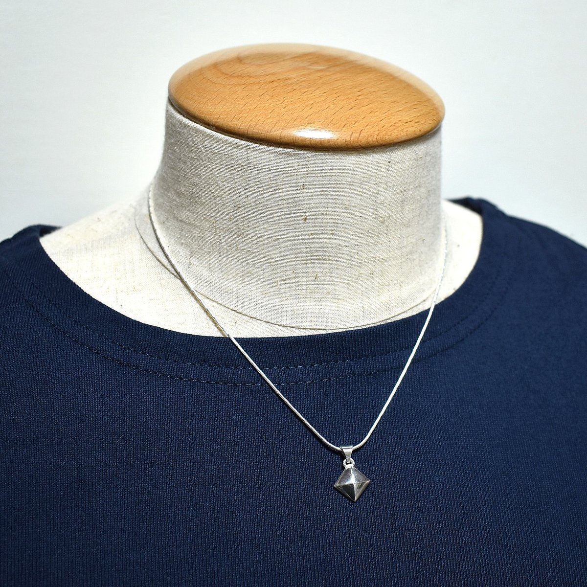 ピラミッド シルバーネックレス ひし形 | シルバーアクセサリー ピラミッド シルバーネックレス ひし形 | シルバーアクセサリー