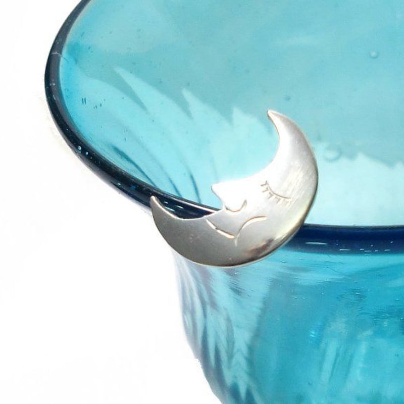 お月様のシルバーピンブローチ | シルバーアクセサリー工房アンク