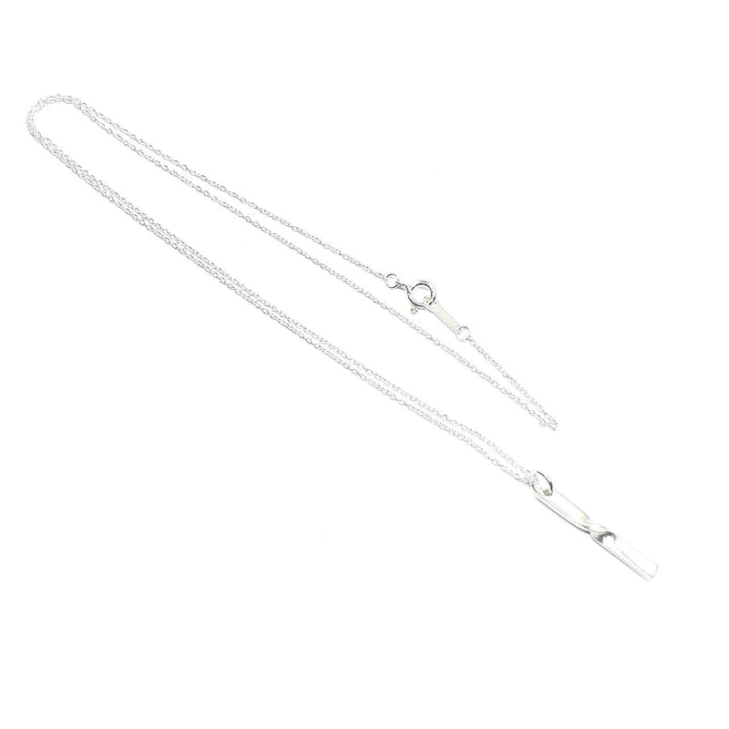 未使用♦シルバー925刻印♦羽型ブラックコードネックレス♦５０％OFF➕Tセール 未使用♢シルバー925刻印♢羽型ブラックコードネックレス♢50％OFF