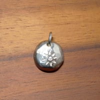 太陽のシルバーペンダントトップ 一点物  No-5