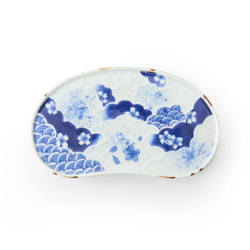 福泉窯 染付桜青海波繭型陶箱 | 高級美術有田焼 柳屋 福泉窯 染付桜青海波繭型陶箱 | 高級美術有田焼 柳屋