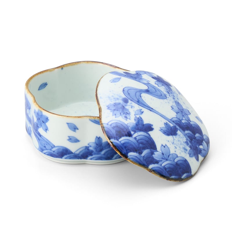 【希少！！】【新品】有田焼福泉窯　染付花器　美術品 福泉窯 染付吹墨流水花絵花型蓋物 | 高級美術有田焼 柳屋
