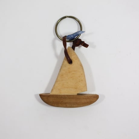 【Wood Jewel】【新品】フィンランド「ウッドジュエル」キーリング "Sailboat（帆ボート）” 250701-061