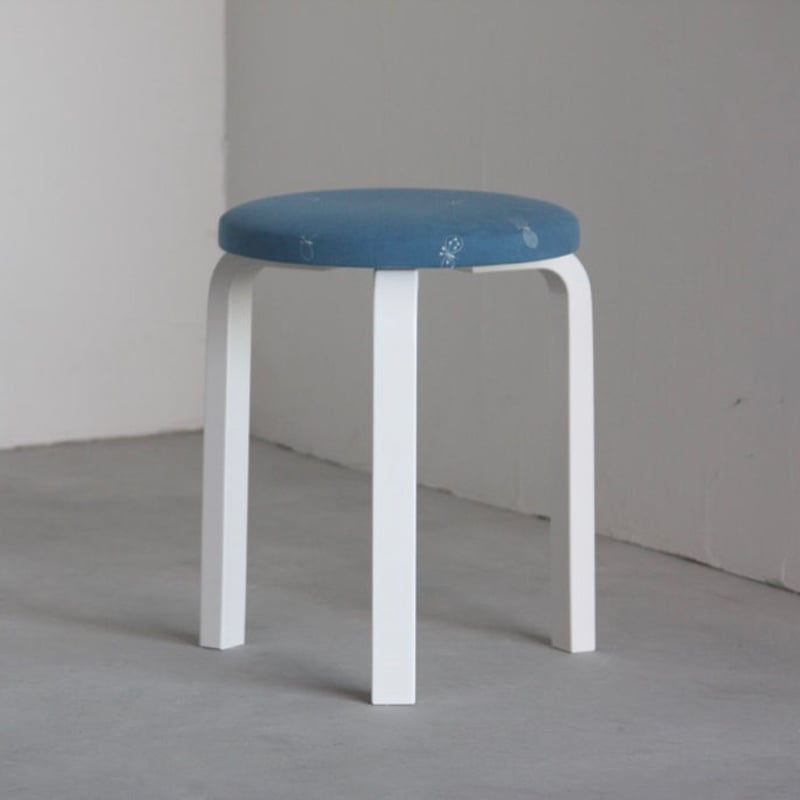 Artek アルテック スツール60 mina perhonen ミナペルホネン シリーズ00