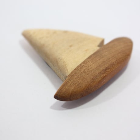 【Wood Jewel】【新品】フィンランド「ウッドジュエル」マーグネット "Sailboat（帆ボード）” 250701-064
