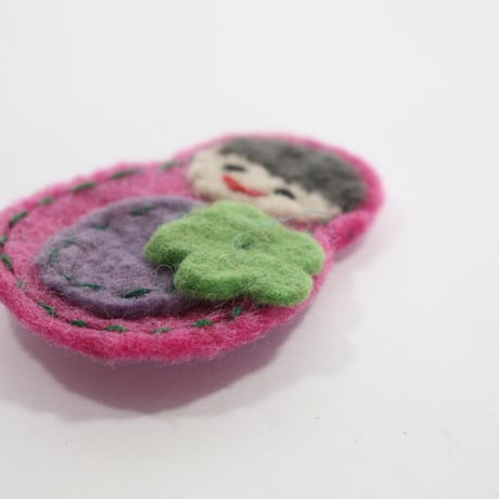【Amica Felt】【新品】「アミカフェルト」"Russian Doll”ブローチ 250701-015