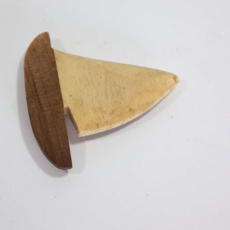 【Wood Jewel】【新品】フィンランド「ウッドジュエル」マーグネット "Sailboat（帆ボード）” 250701-077