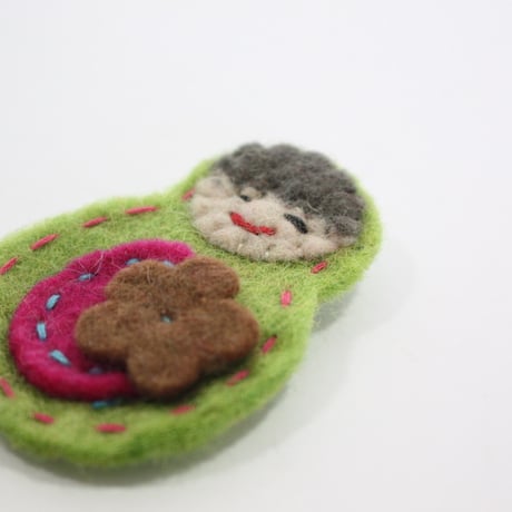 【Amica Felt】【新品】「アミカフェルト」"Russian Doll”ブローチ 250701-011