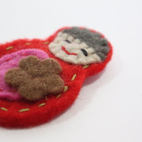 【Amica Felt】【新品】「アミカフェルト」"Russian Doll”ブローチ 250701-008
