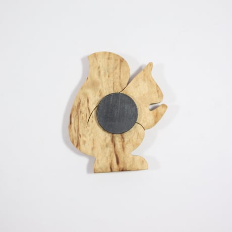 【Wood Jewel】【新品】フィンランド「ウッドジュエル」マグネット "Squirrel （リス）” 250701-152