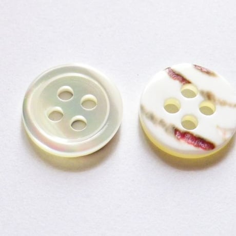 高瀬貝　貝ボタン 定番の17型  4穴