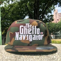 THE GHETTO NAVIGATOR snapback cap / Green Camo × White