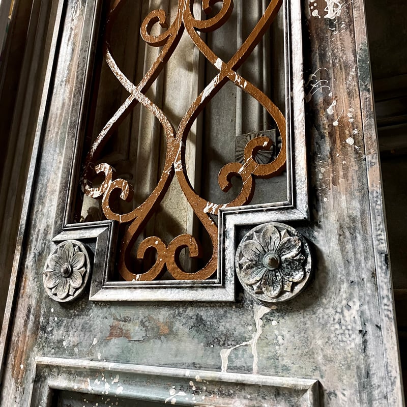 アンティーク風ドア | Réaliser son rêve