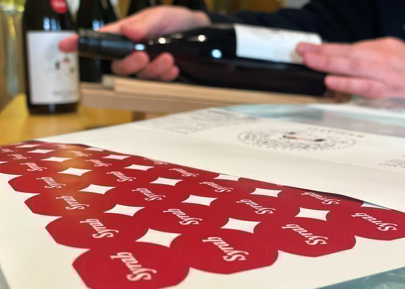 赤】REGALO 2023 シラー（750ml） | THREE PEAKS