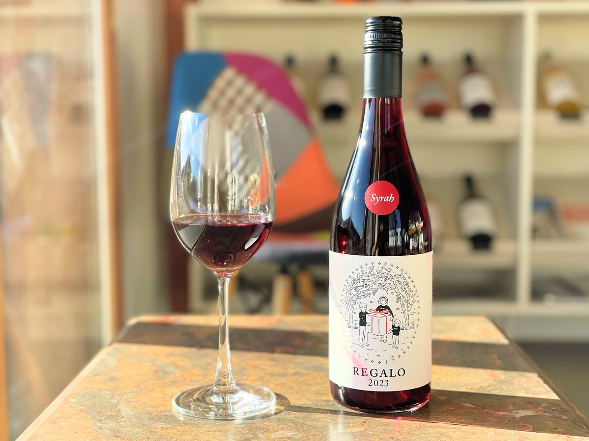 赤】REGALO 2023 シラー（750ml） | THREE PEAKS