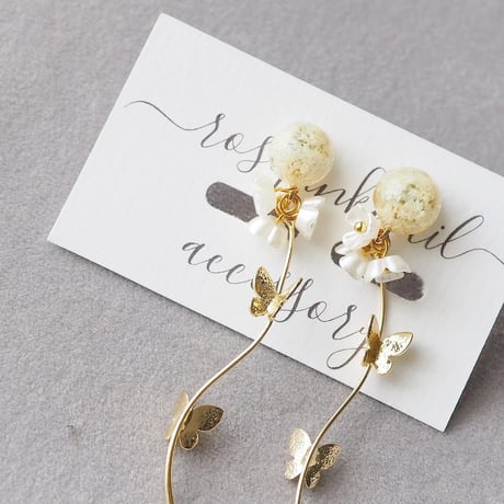 No．405 勿忘草 レジン 一粒ピアス 勿忘草ピアス 押し花ピアス 小さめ