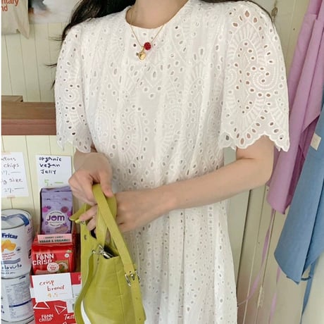 パンチングレースワンピース