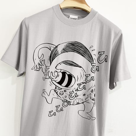 〔2023年3月15日から順次発送〕ゲゲゲの鬼太郎 さざえ鬼 T-Shirts Color  ライトグレー