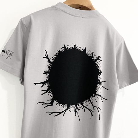 ［YokaiShop限定Ver］墓場の鬼太郎  バックベアード じろり T-Shirts Color  ライトグレー