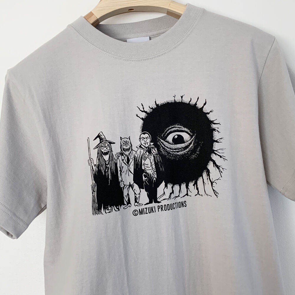 非売品　希少　破妖の剣　キャラクターTシャツ　30年位前のものです。 非売品 希少 破妖の剣 キャラクターTシャツ 30年位前のものです