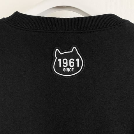 〔2025年1月8日から順次発送〕河童の三平 たぬき顔モコモコワッペン スウェットシャツ Color ブラック