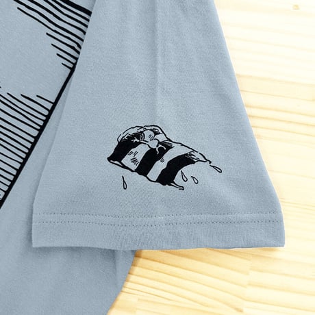 〔2026年6月6日から順次発送〕［YokaiShop限定Ver］墓場の鬼太郎  バックベアード ぴかりT-Shirts Color ブルー