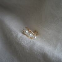 pearl  -ring-