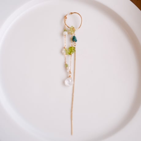 Peridot moonstone ear cuff  piarce