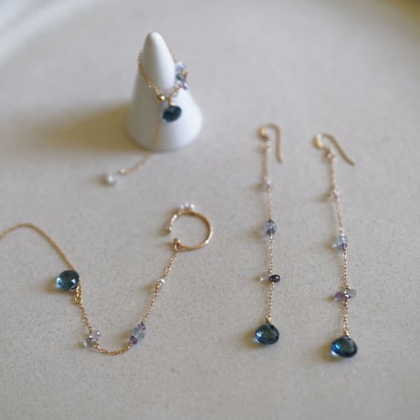 London blue topaz pierce【14kgf】
