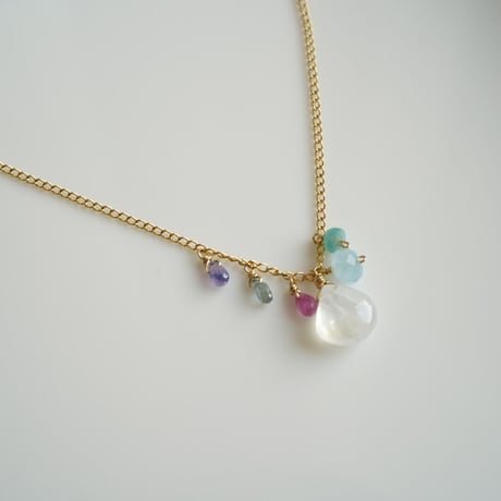ムーンストーン　necklace