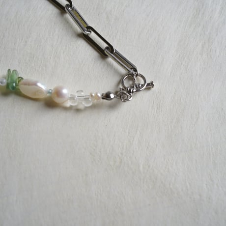 Green color choker