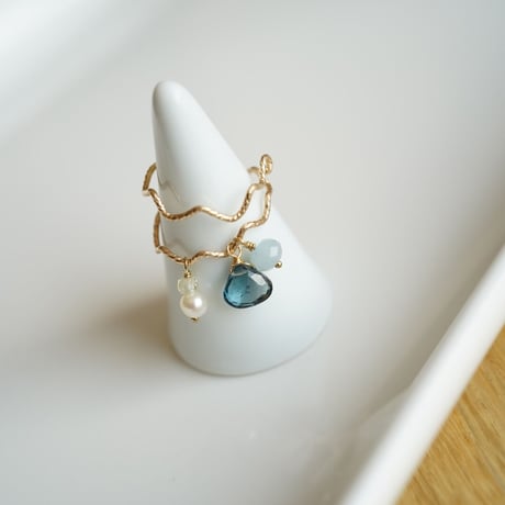 ロンドンブルートパーズ　ring